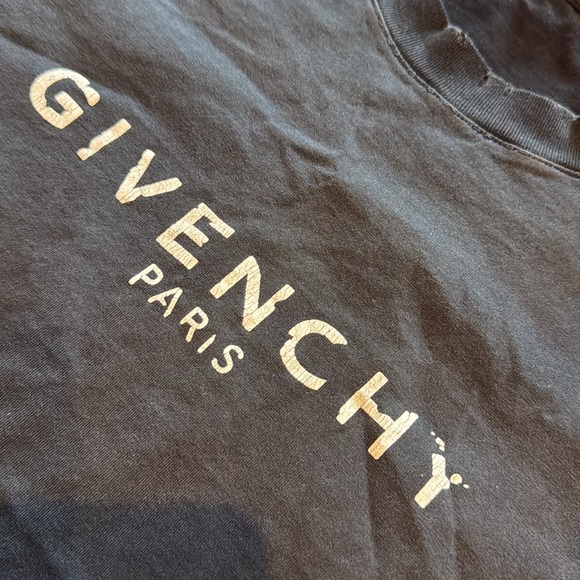 Givenchy Black T-Shirt (womens) - Picture 3 of 5